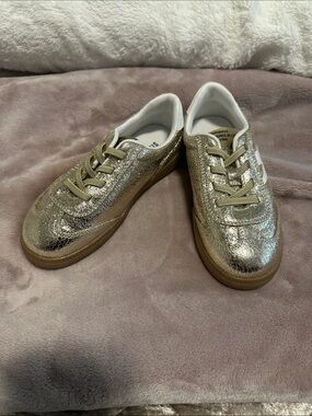 Steve Madden Kids Shimmery Gold Lace-Up Sneakers